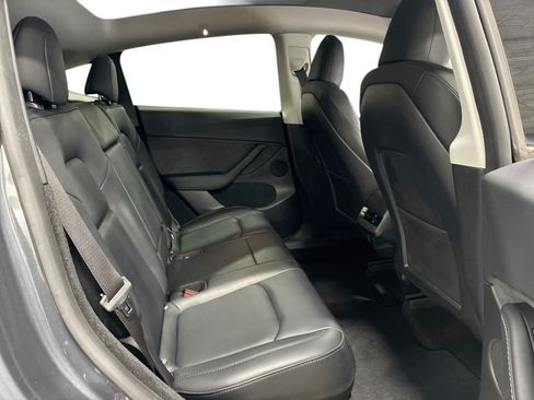 Certified 2023 Tesla Model Y Performance AWD/4WD image 11