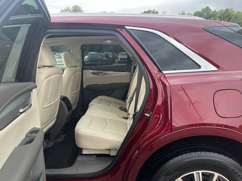 Used 2018 Cadillac XT5 Luxury w/ Driver Awareness Package FWD image 27