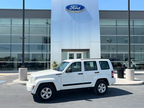 Used 2010 Jeep Liberty Sport AWD/4WD image 1