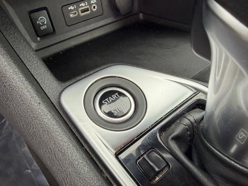 Used 2024 Nissan Sentra SV image 28