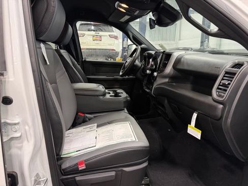 New 2026 RAM 2500 Tradesman AWD/4WD image 18
