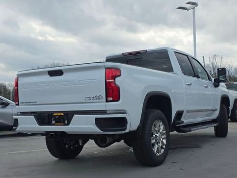 New 2026 Chevrolet Silverado 2500 High Country w/ High Country Premium Package AWD/4WD image 17