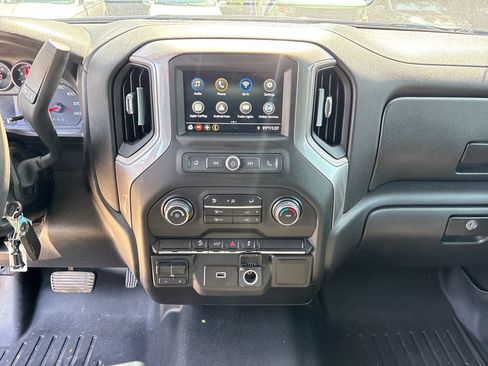 Used 2019 Chevrolet Silverado 1500 Custom Trail Boss w/ Custom Convenience Package AWD/4WD image 21
