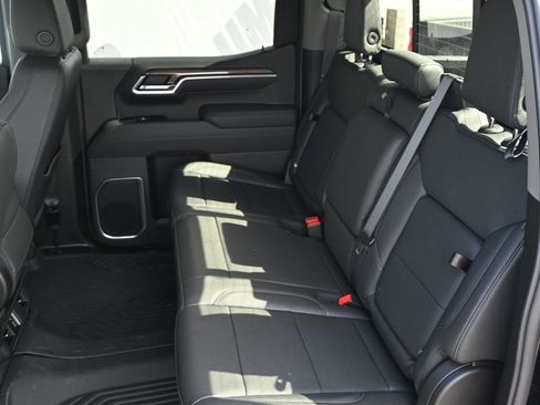 Used 2026 Chevrolet Silverado 1500 LT w/ Z71 Off-Road Package image 16