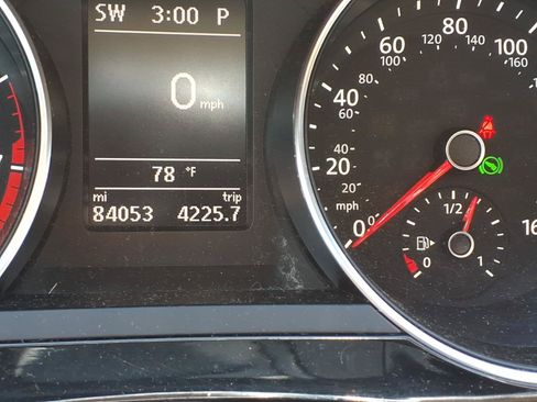 Used 2017 Volkswagen Jetta SEL FWD image 15