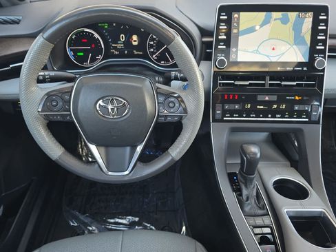 Used 2022 Toyota Avalon Limited w/ Advanced Safety Package FWD image 14