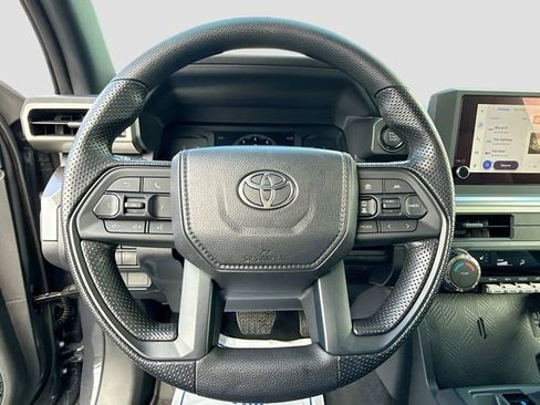 Used 2025 Toyota Tacoma SR5 AWD/4WD image 13