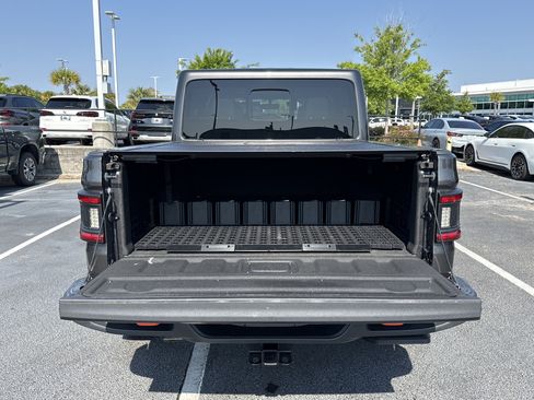Used 2023 Jeep Gladiator Mojave w/ Trailer Tow Package AWD/4WD image 30