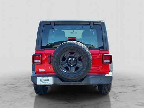 Used 2019 Jeep Wrangler Unlimited Sport AWD/4WD image 6