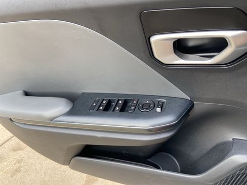 Used 2025 Kia K4 FWD image 48