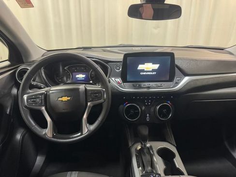 Used 2025 Chevrolet Blazer LT AWD/4WD image 29