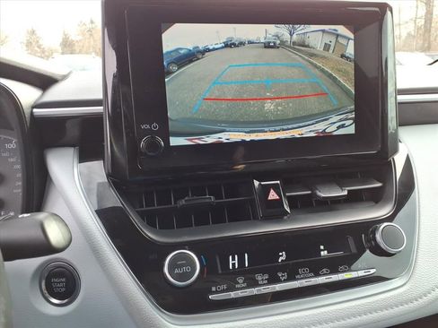 Used 2024 Toyota Corolla SE image 17