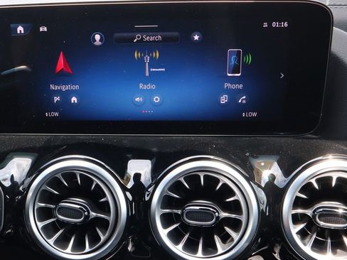 Certified 2024 Mercedes-Benz GLA 35 AMG 4MATIC image 15