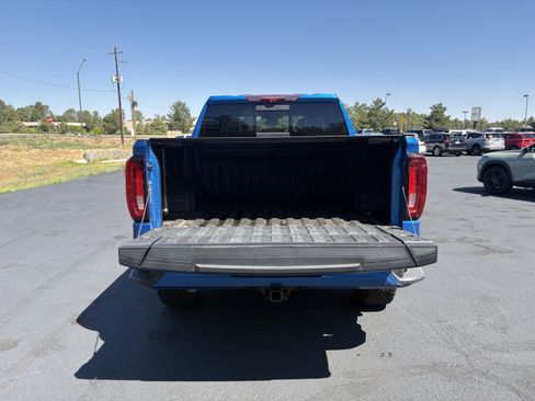 Used 2022 GMC Sierra 1500 AT4X AWD/4WD image 10