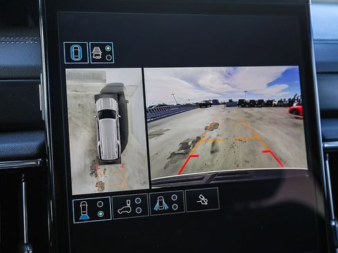 Used 2025 GMC Yukon XL Denali image 25