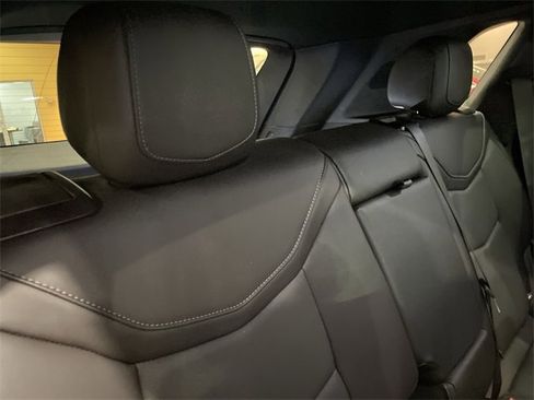 Certified 2025 Cadillac XT5 Premium Luxury image 21