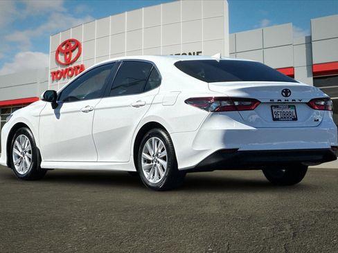 Certified 2023 Toyota Camry LE FWD image 5
