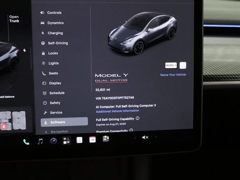 Used 2023 Tesla Model Y Long Range AWD/4WD image 4