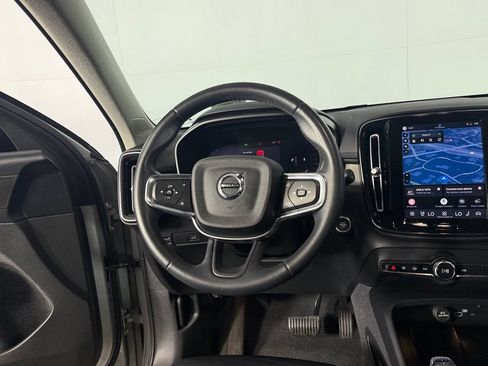 Used 2023 Volvo XC40 B5 Plus w/ Climate Package AWD/4WD image 17