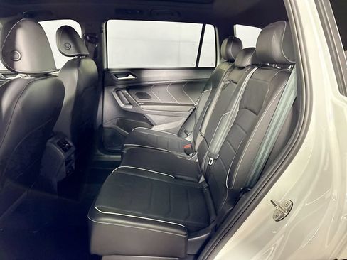 Certified 2023 Volkswagen Tiguan SEL R-Line AWD/4WD image 23