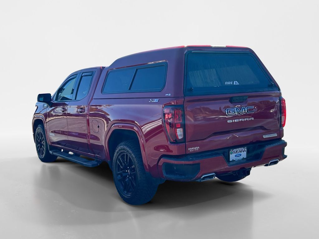Used 2023 GMC Sierra 1500 Elevation w/ LPO, Elevation Black Package AWD/4WD image 3