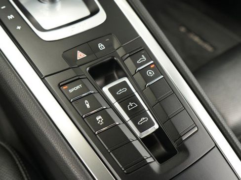 Used 2019 Porsche 911 Carrera 4 AWD/4WD image 54