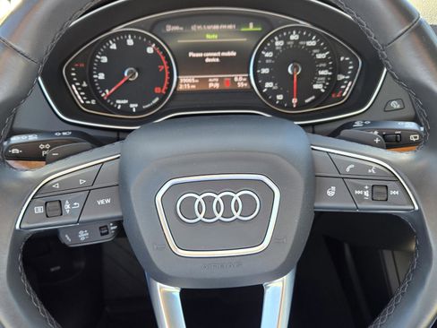 Used 2023 Audi Q5 2.0T Premium w/ Convenience Package image 27