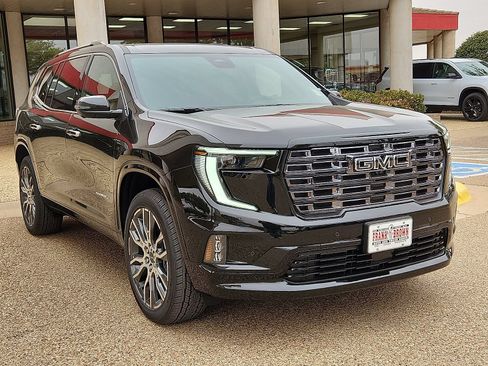 New 2026 GMC Acadia Denali Ultimate w/ LPO, Floor Liner Package AWD/4WD image 4