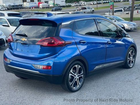 Used 2017 Chevrolet Bolt Premier w/ Driver Confidence II Package FWD image 6