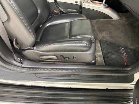 Used 2004 Chevrolet SSR w/ Preferred Equipment Group image 24