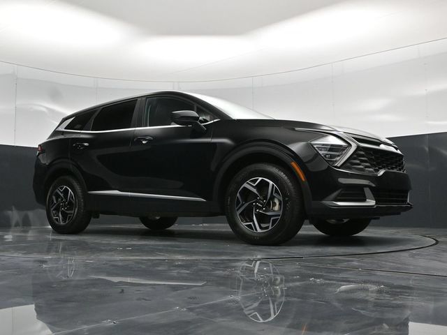 Used 2025 Kia Sportage LX AWD/4WD image 55