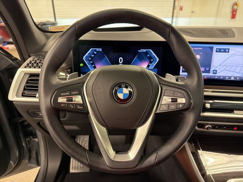 Certified 2024 BMW X5 xDrive40i w/ Parking Assistance Package image 17