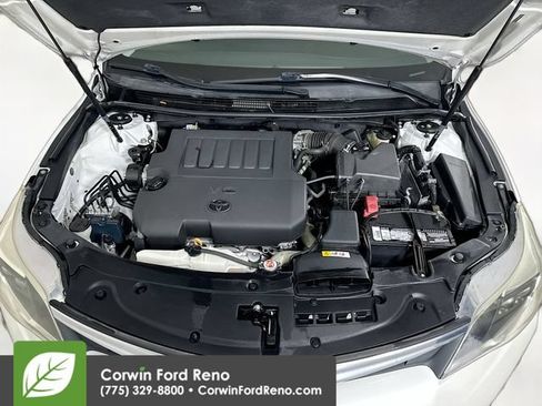 Used 2016 Toyota Avalon XLE FWD image 29