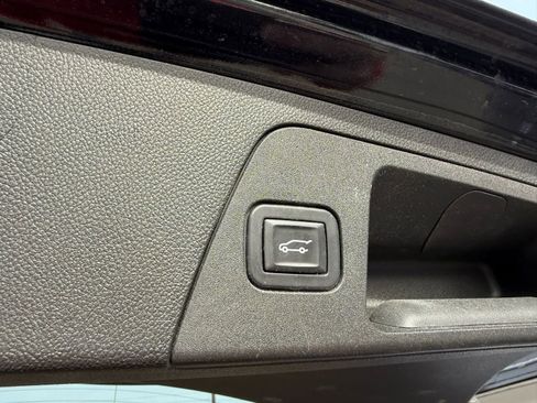 Used 2017 Buick Envision Essence image 7