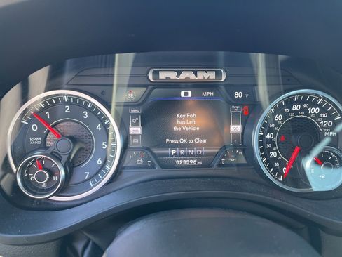 Used 2022 RAM 1500 Big Horn AWD/4WD image 11