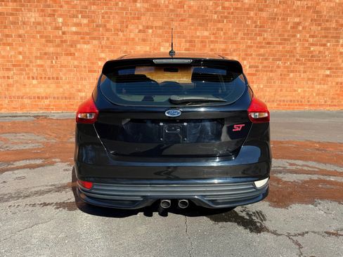 Used 2016 Ford Focus ST image 6