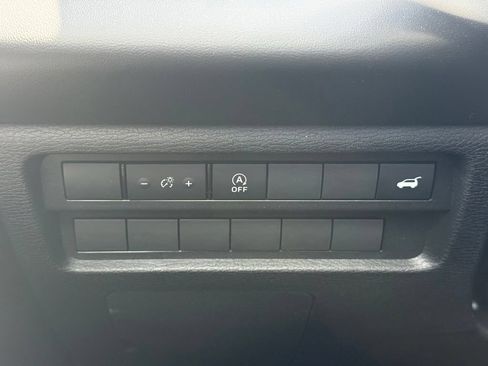 New 2026 Mitsubishi Outlander AWD image 9