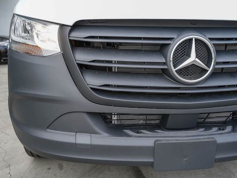 Used 2026 Mercedes-Benz Sprinter 2500 image 11
