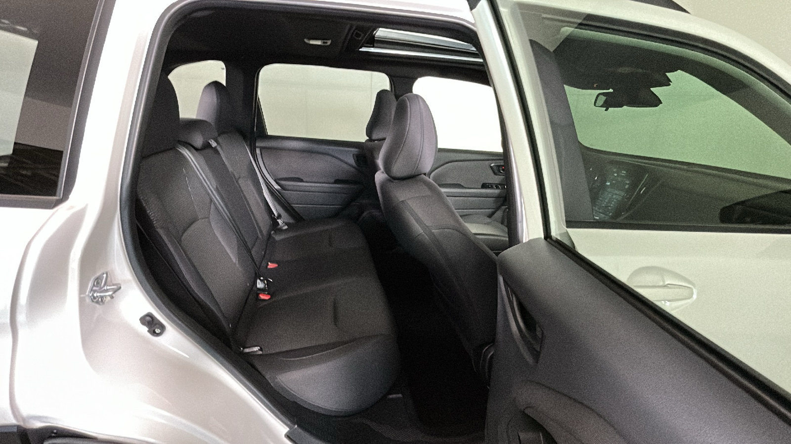 Used 2025 Subaru Forester Premium AWD/4WD image 35