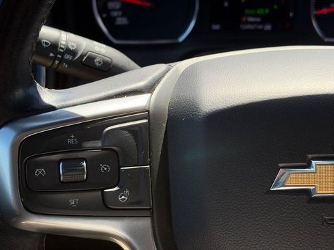 Used 2022 Chevrolet Silverado 1500 LT AWD/4WD image 23
