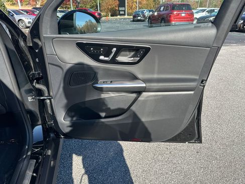 Used 2026 Mercedes-Benz GLC 300 image 16