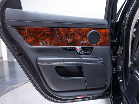 Used 2013 Jaguar XJ AWD image 18