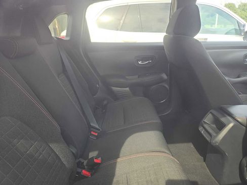 Used 2023 Honda HR-V Sport image 11