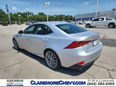 Used 2017 Lexus IS 200t RWD image 3