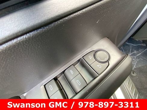 New 2026 GMC Canyon Elevation w/ Convenience Package image 21