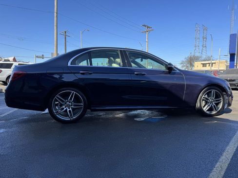 Used 2019 Mercedes-Benz E 300 4MATIC w/ Premium 1 Package image 4