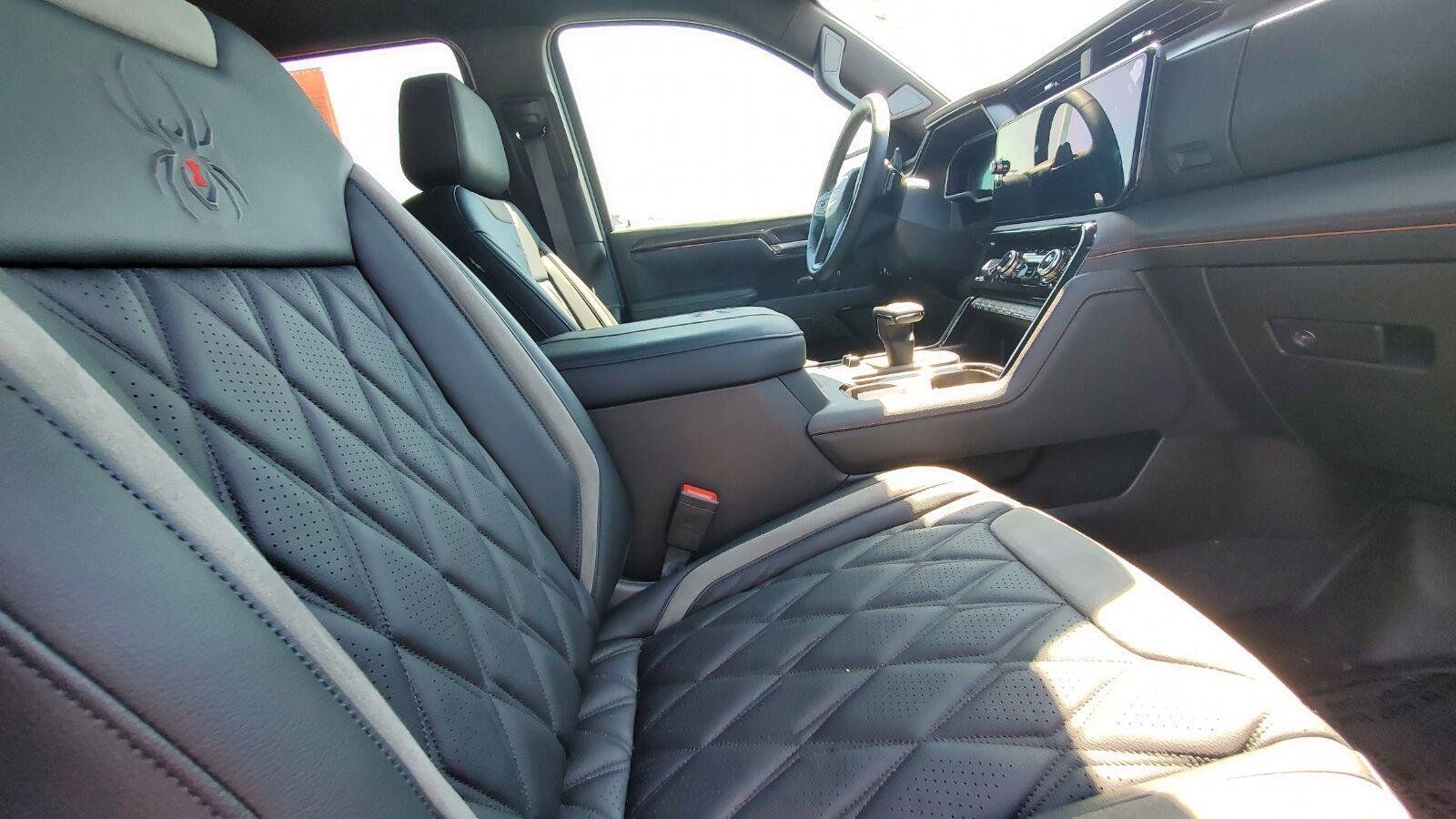 Used 2026 GMC Sierra 1500 AT4 w/ AT4 Premium Package AWD/4WD image 4
