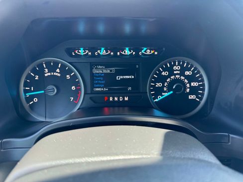 Used 2020 Ford F150 XLT w/ Equipment Group 302A Luxury AWD/4WD image 26