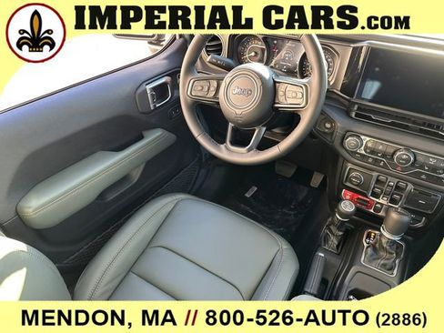 New 2026 Jeep Gladiator Mojave image 16