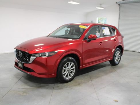 Used 2024 MAZDA CX-5 AWD 2.5 S w/ Preferred Package image 4